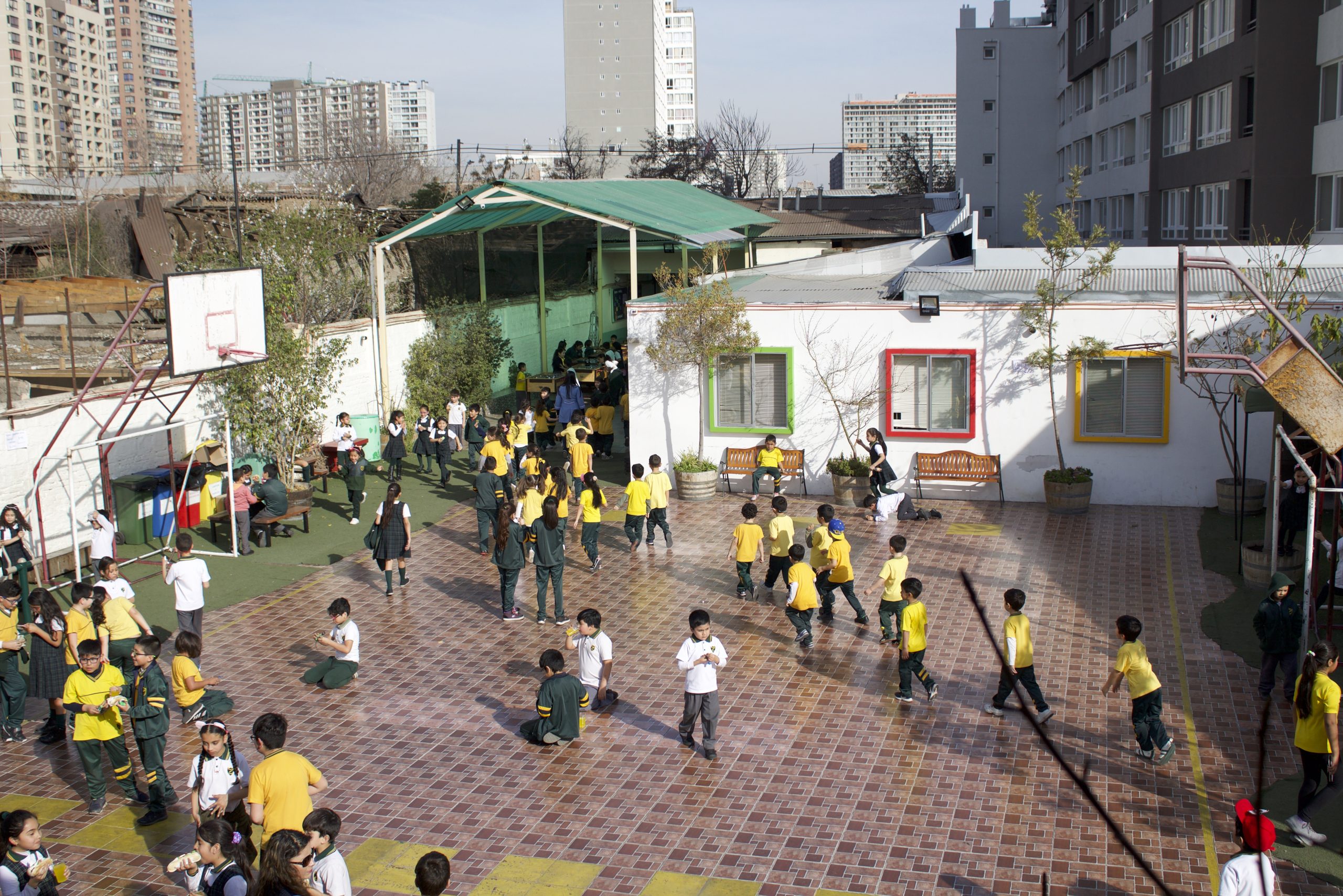 Educación integral que potencia  las competencias académicas y valóricas